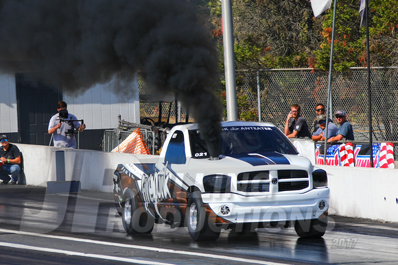 Rudy'sFall_Drags_Friday-1
